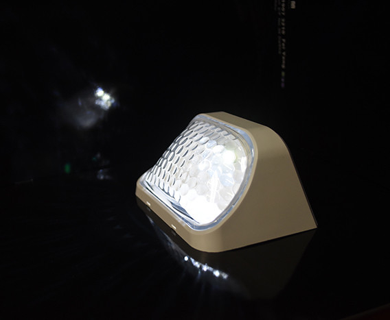 Mooi Mini Outdoor Solar Wall Lights IP65 maakt Twee Wijzen voor Decoratie waterdicht