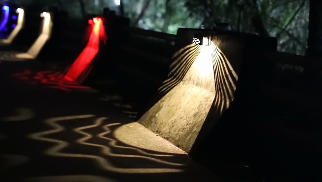RGB Openlucht Zonne Aangedreven Decoratieve Tuin van Light van de Muuromheining 250mA
