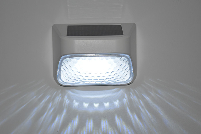 Eenvoudige installatie Zonne Dock Tuin Lampen 150mA 6 Pcs LED Voor Outdoor hektuin