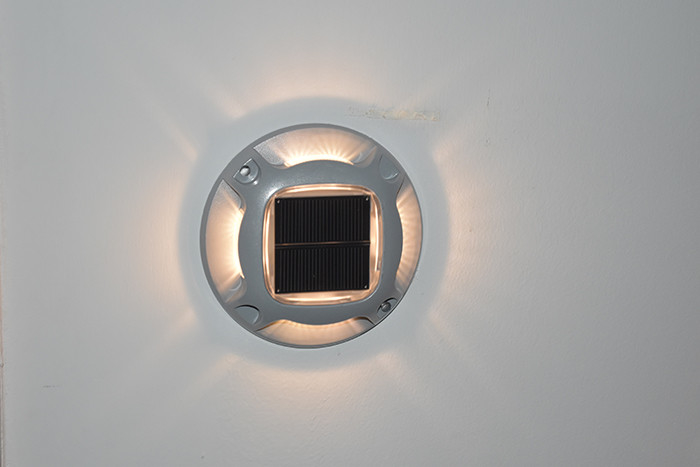 Buiten LED zonne-aandrijving Dock lichten Waarschuwingsstappenlampen Voor stoep Tuin Pad Yard