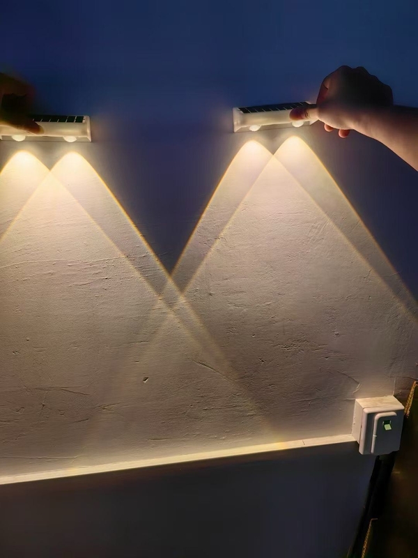 ABS-body 4-zijdig verlicht zonnewandlicht ABA PC Shell met warme witte RGB LED-verlichting
