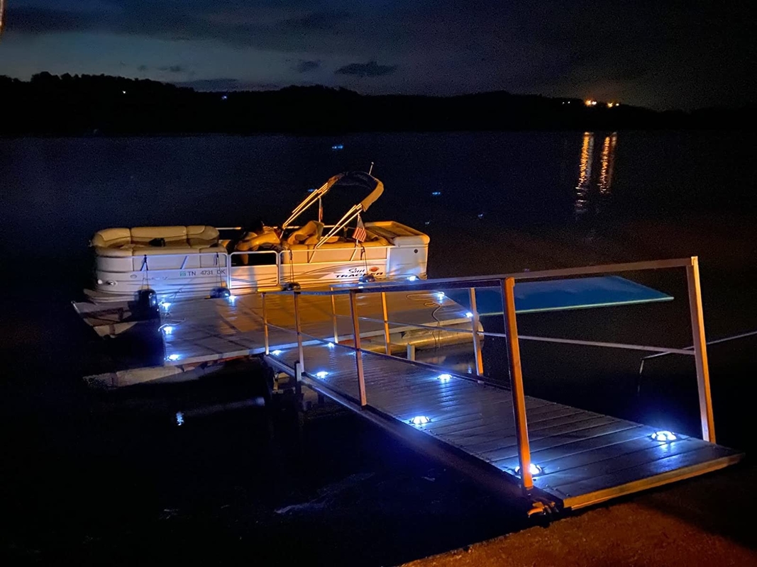 Buitenwaarschuwing LED zonne-aandrijving Dock lichten Zonne-stappenlampen Voor trottoir Tuin Pad Yard