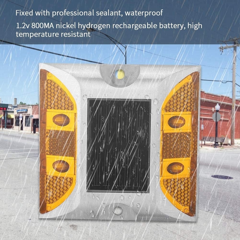Solar Road Stud met 103*106*24mm Grootte en LED Reflectief verkeerswaarschuwingslicht 330g