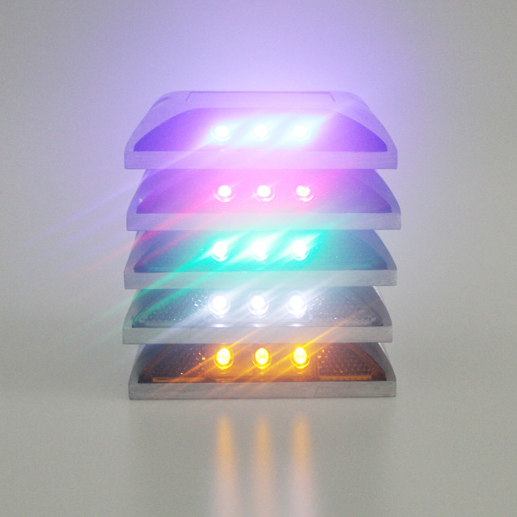 Cat Eye Aluminium Zonneverkeersreflecterend straallamp IP68 snelweg Meerdere kleuren Zonnewegstaaf
