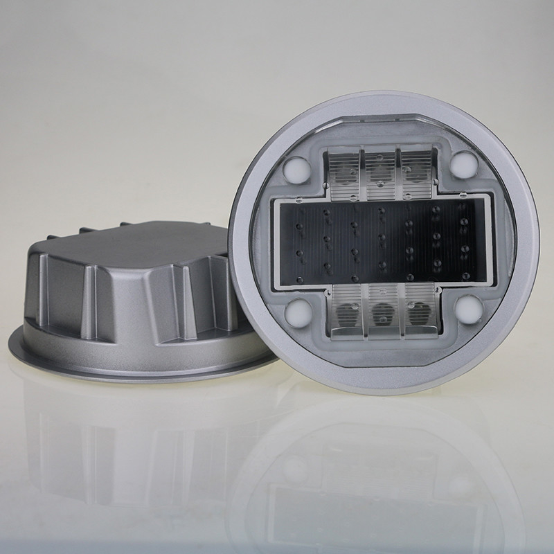 2V Spanning LED Zonne-energie Pad Studs IP68 voor temperatuur en druk omgevingen
