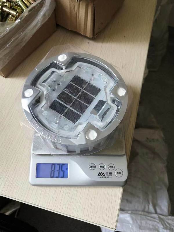 Aluminiumlegering Solar Road Stud 123x48.5mm met >30T compressieweerstand en >500m zichtbare afstand