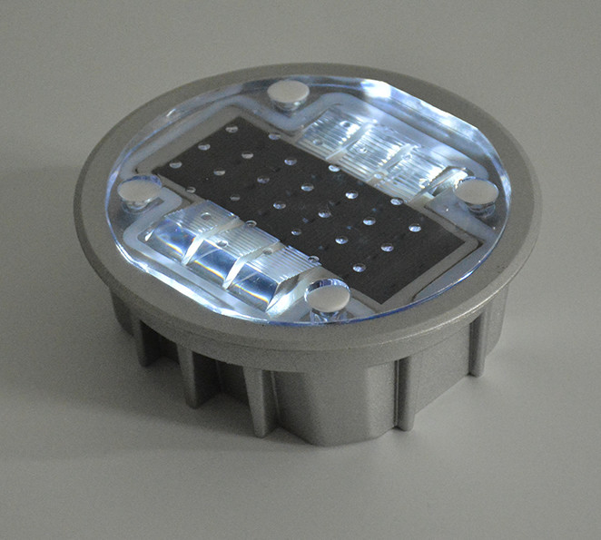 40 Ton Embedded Solar Powered Road-Nagels, Zonne Geleide Weg die Lichte Ip 68 waarschuwen