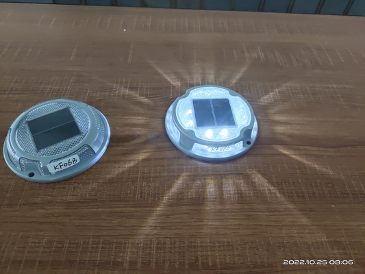 IP67 waterdicht zonne-docklamp Zonne-energie LED tuindeklamp