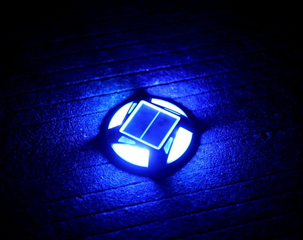 Solar Road Stud met 12 stuks LED-verouderingsbestendige hulpverlichting voor verkeersveiligheid
